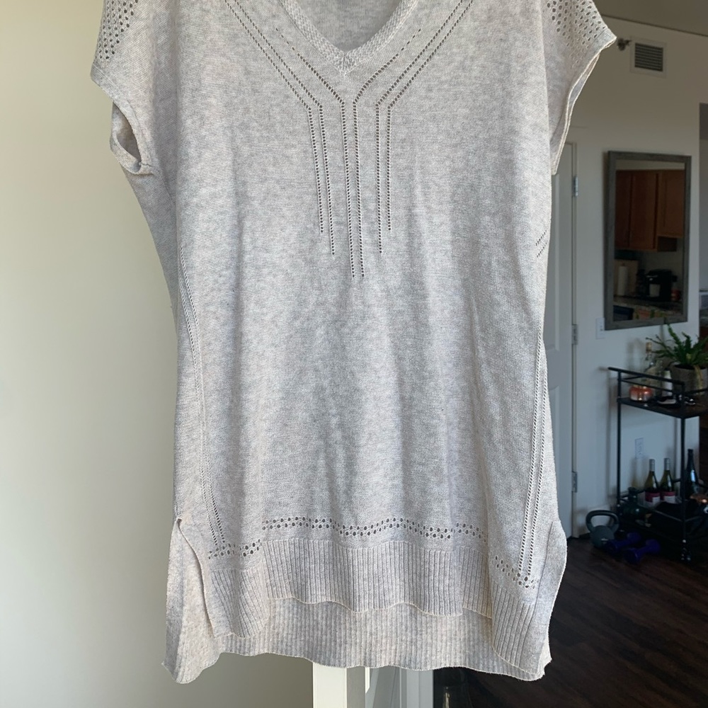 Grey, sweater v neck